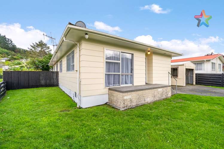 1/293 Wellington Road Wainuiomata_5