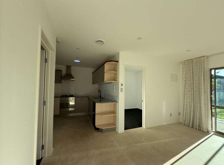 28a Ballymore Drive Albany_2
