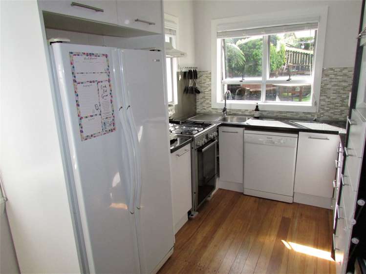 11 Ashmore Avenue Cobden_13