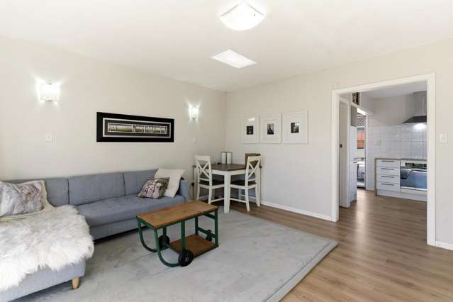 2/311A Lyttelton Street Spreydon_4
