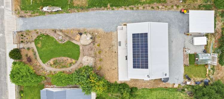 26 Irvine Street Lawrence_24