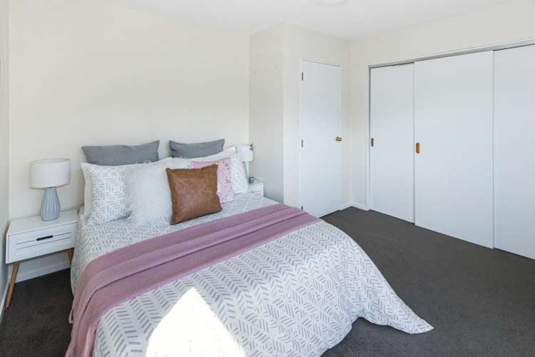 16/20 Thompson Street Mount Cook_9