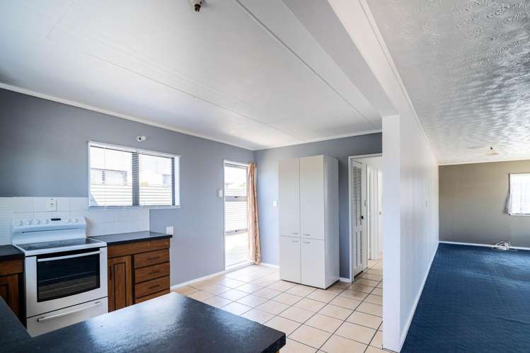 247 Flaxmere Avenue Flaxmere_14