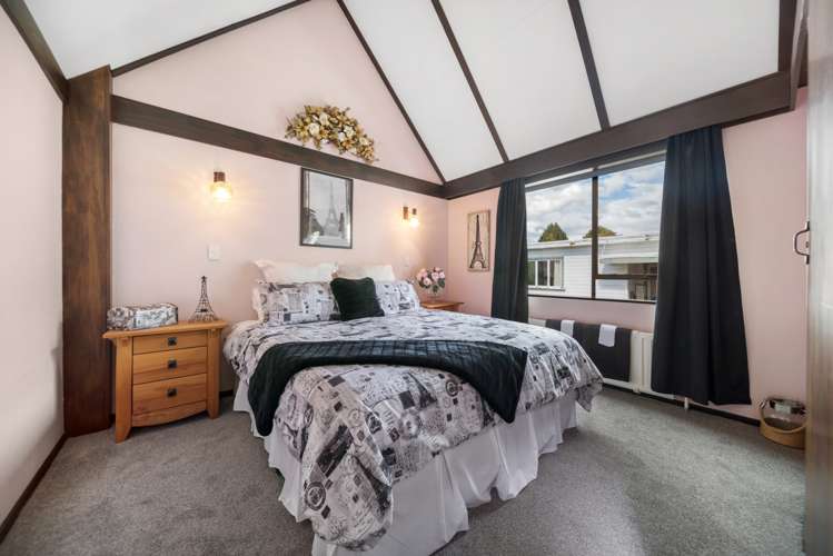 77 Thompson Street Queenstown_7