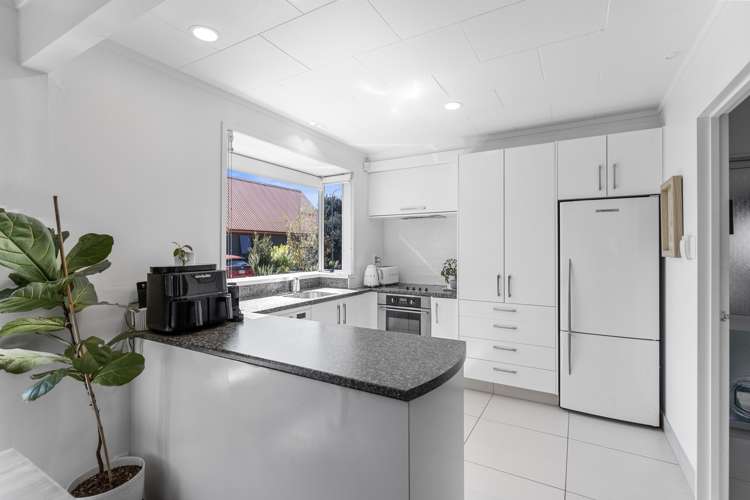 14 Lickfold Lane Pukete_6