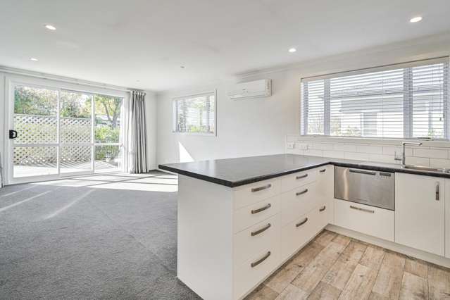 2 Tara Lane Parkvale_2