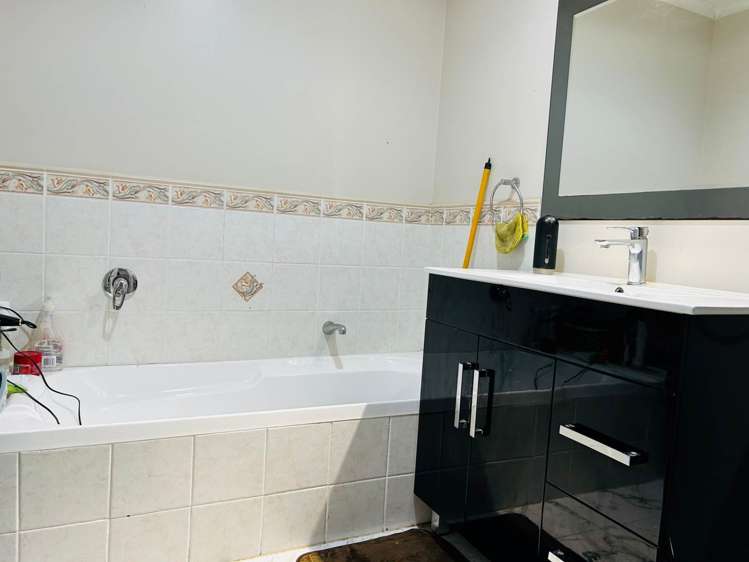 13 Eastland Road Flat Bush_6