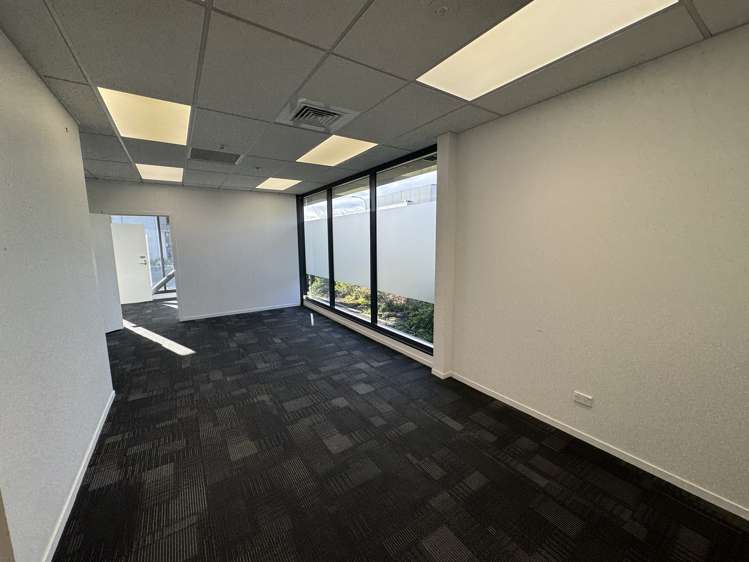 11/3 Emirali Road Silverdale - Rodney_11