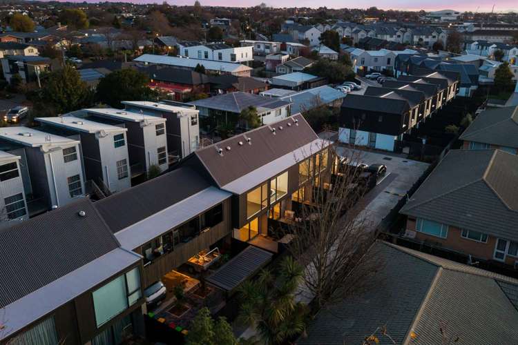 4-8/7 Grove Road Addington_24