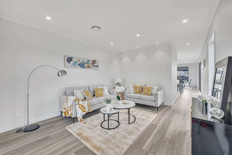 22 Tannaghmore Drive Flat Bush_7