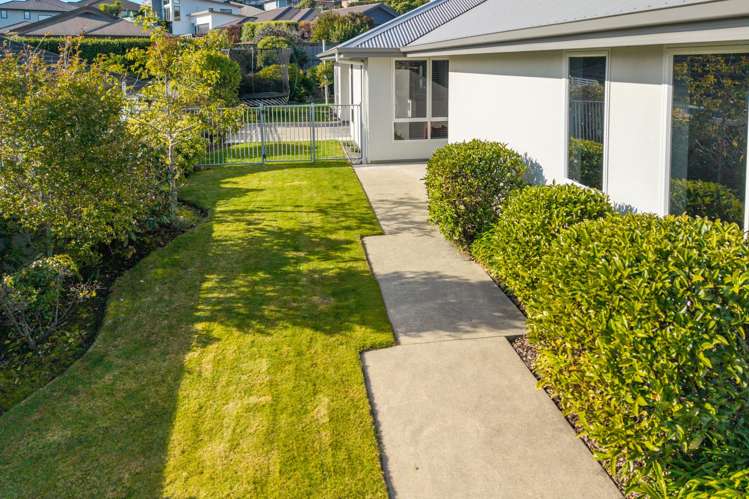 92 Washbourn Drive Richmond_20