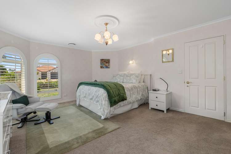 2 Florida Key Papamoa_10