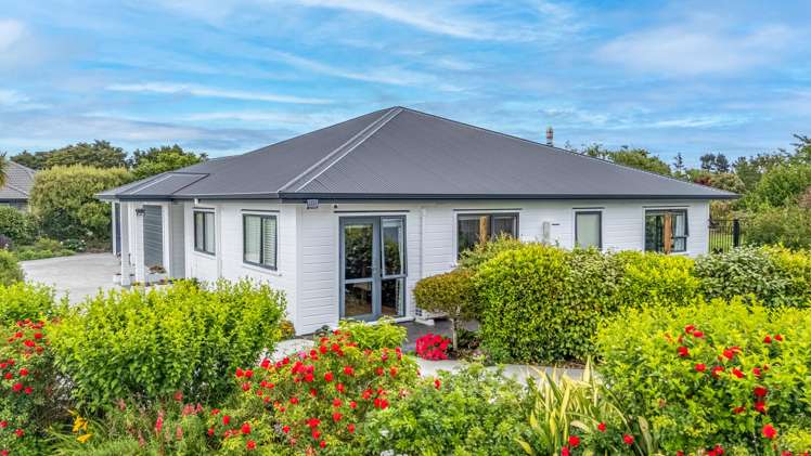 5 Camellia Lane Carterton_24