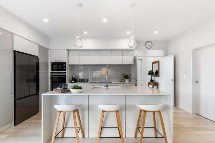 6 Kibblewhite Avenue Beachlands_3