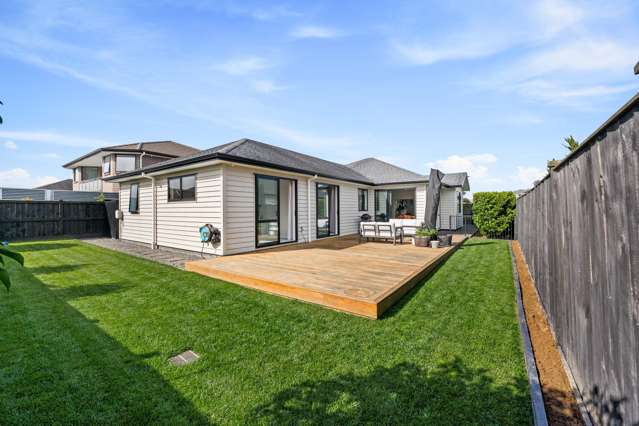 16 Sir Lincoln Drive Kumeu_1
