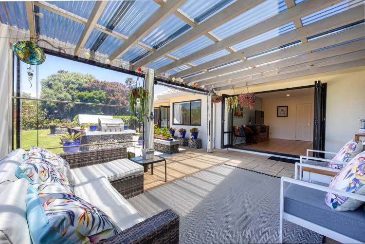 5 Alec Craig Way Gulf Harbour_21