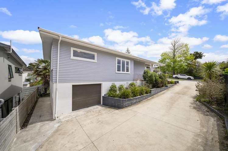 8 Nandana Drive Glen Eden_17