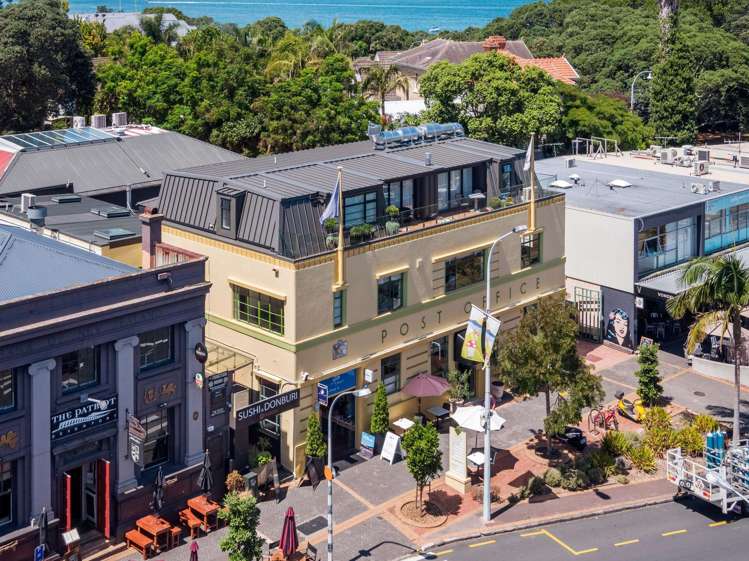 6/10 Victoria Road Devonport_1