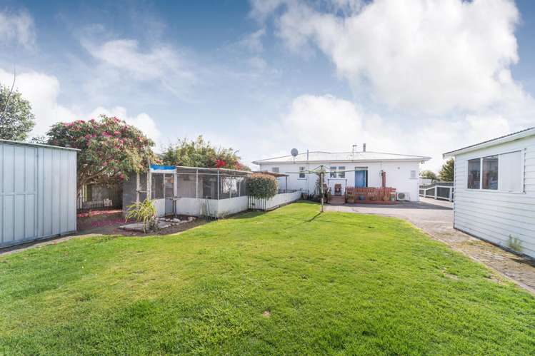 14 Vernon Avenue Takaro_21