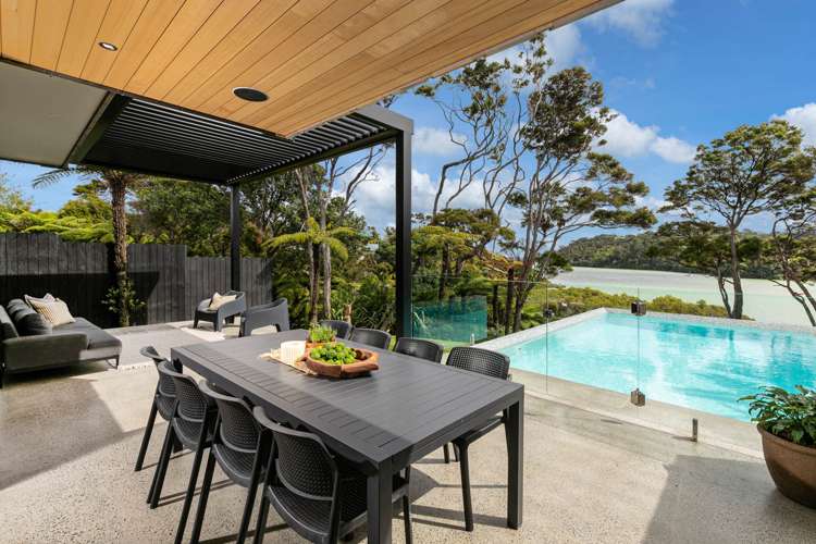 16 Kingfisher Grove Greenhithe_28