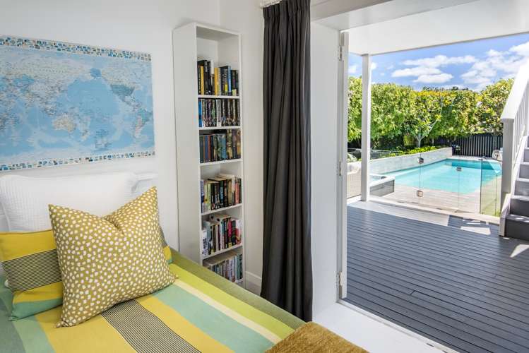 111 Vauxhall Road Narrow Neck_14