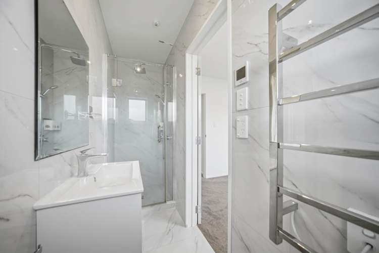 10 Peony Mews Oteha_15