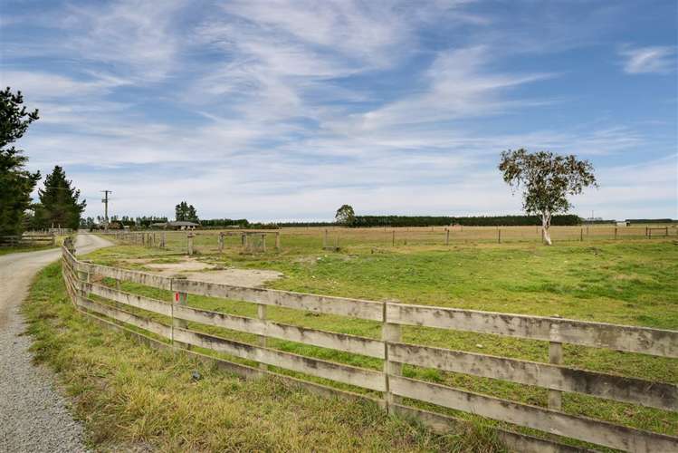 653 Oxford Road Fernside_13