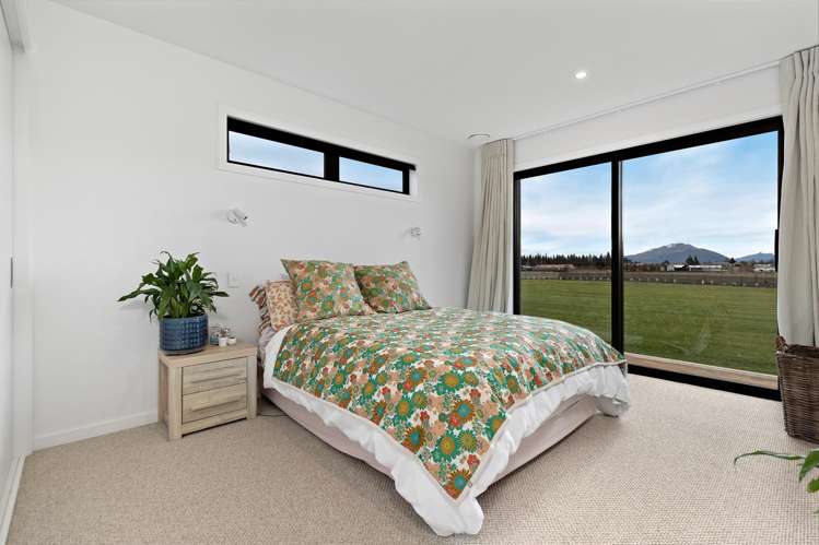 12 Little Orchard Way Wanaka_22