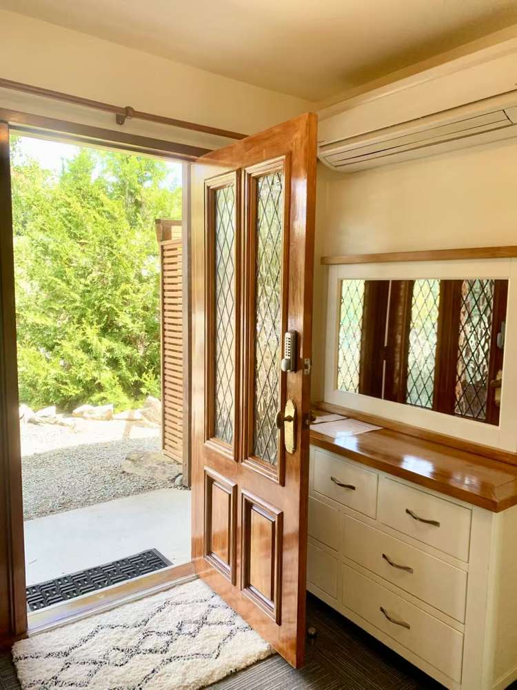 1 Burnett Place Lake Tekapo_14