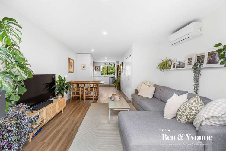 34d Coral Crescent Panmure_4