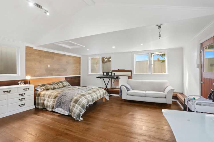 15 Kingdale Road Henderson_16