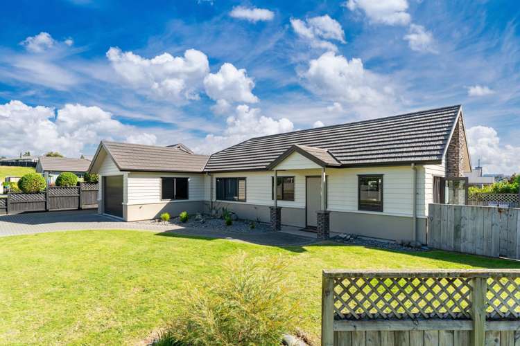 1/1 The Moorings Two Mile Bay_2