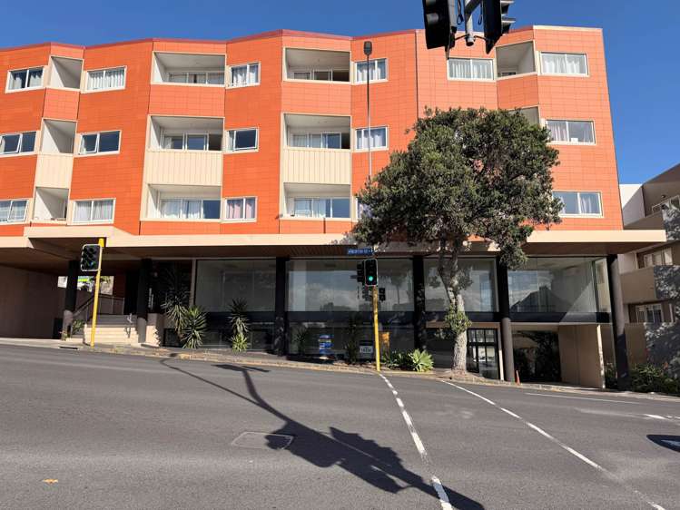 127 Newton Road Eden Terrace_10