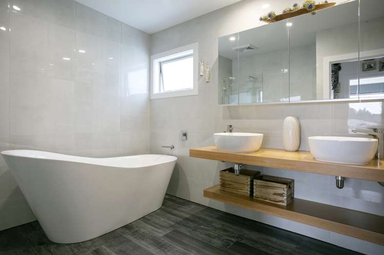 32 Coprosma Crescent Waipahihi_22