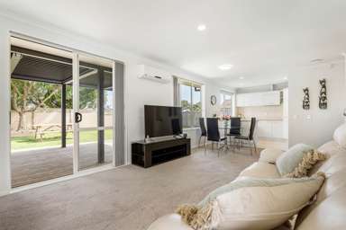 59 Fernbrook Close_2