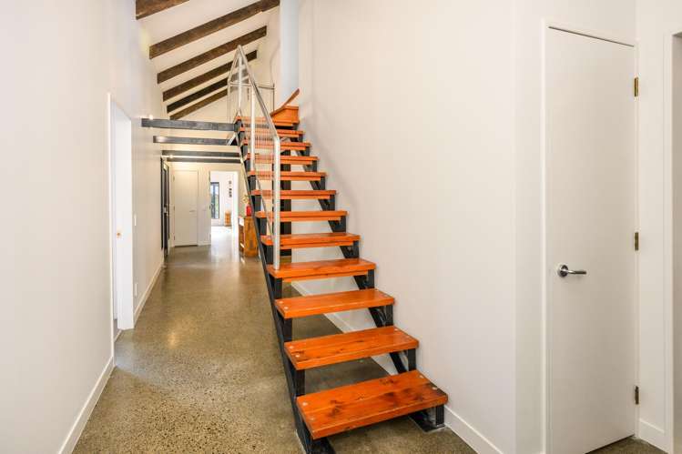 151 Summerhill Drive Fitzherbert_19