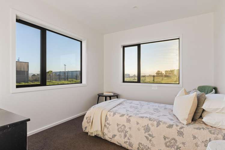 Lot #2/ECT/16 Commerce Place Awapuni_17