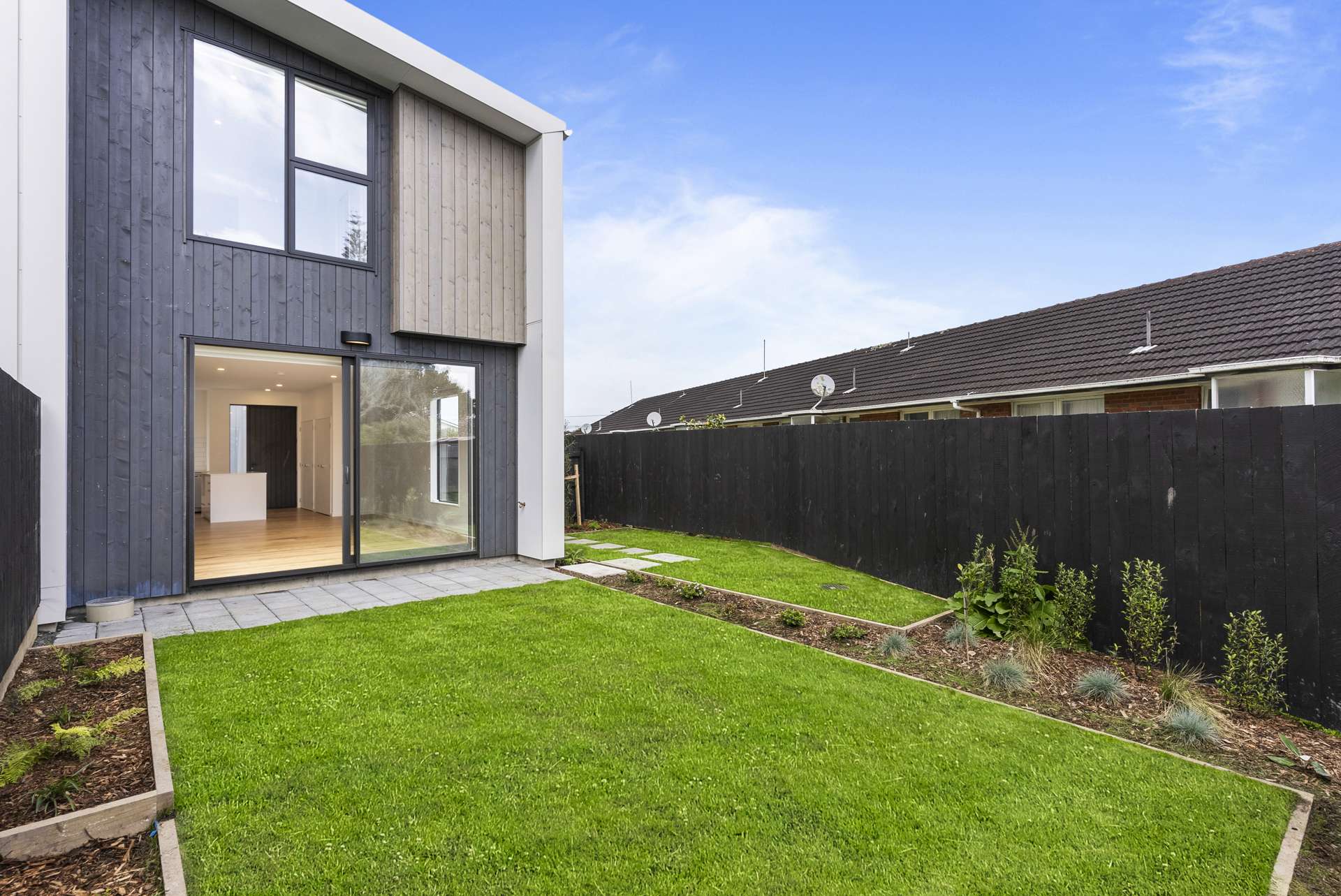 10/82 East Coast Road Milford_0