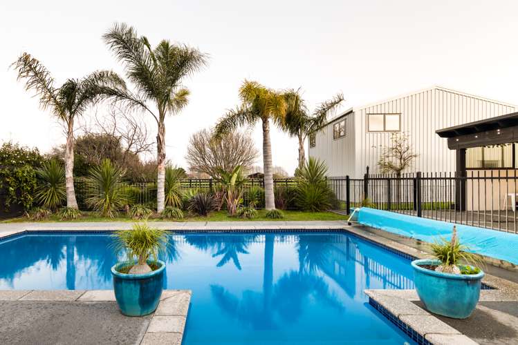 165 The Oaks Drive Leamington_20