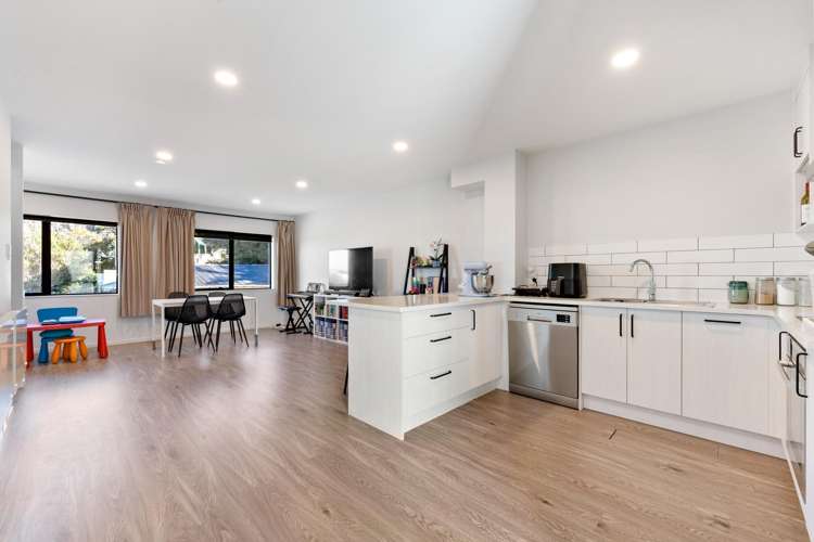 33B Wairau Road Forrest Hill_3