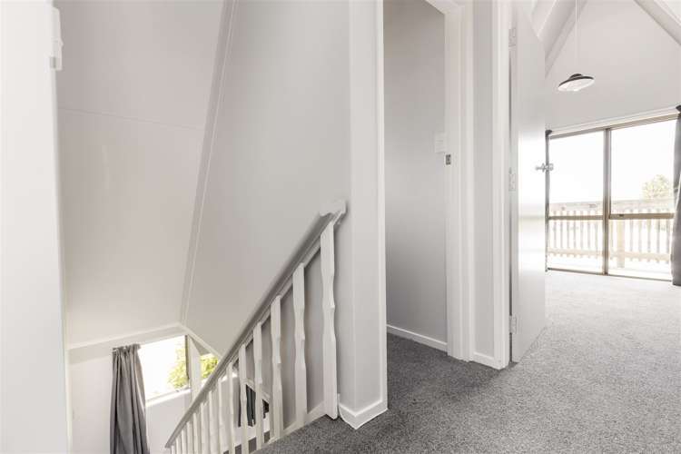 13 Snowden Crescent Islington_15