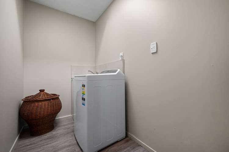 1/7 Glenys Place Broomfield_13