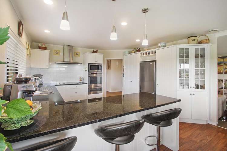 137 Hart Road Pukekohe_5