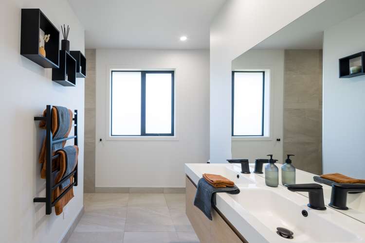 49 Mike Smith Drive Cambridge_24