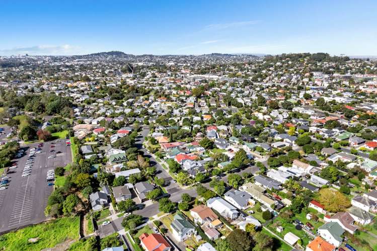 20 Rhodes Avenue Mount Albert_16