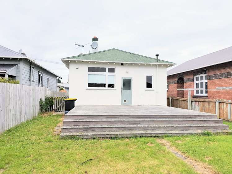 14 Crest Street Tainui_11