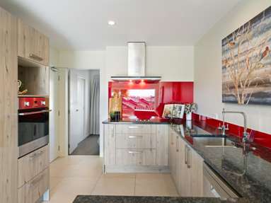 2/23 Wellington Street_1