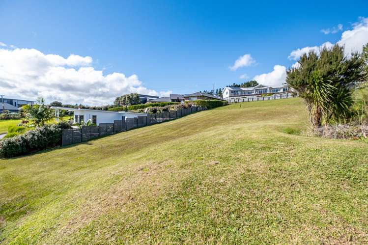 17 Midgard Road Coopers Beach_12