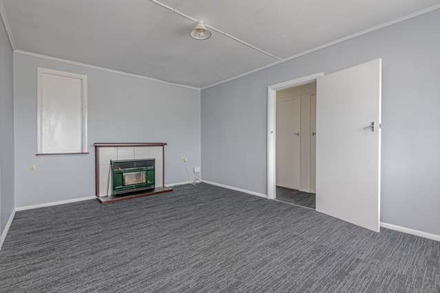 20 Roots Street West Feilding_2