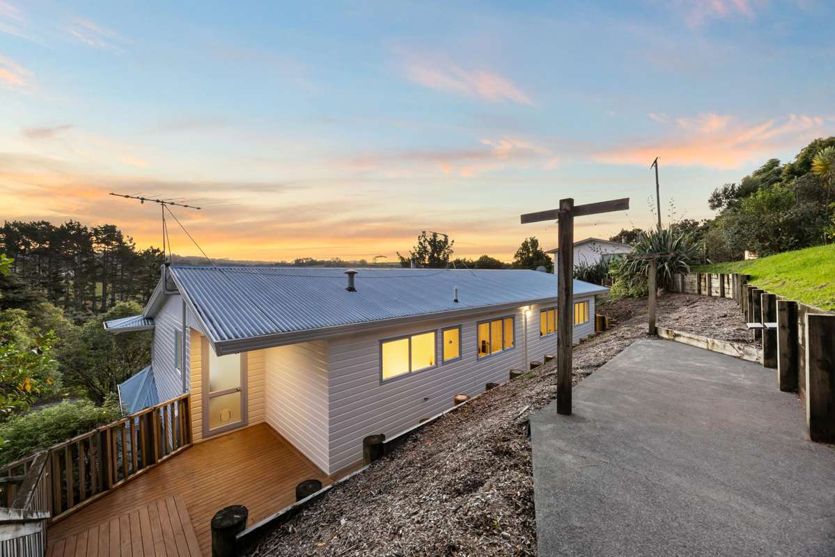 105 Waitakere Road_1